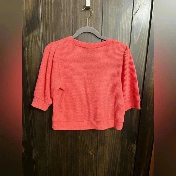 NWT-Cropped Pullover-Size:Small - Picture 9 of 9